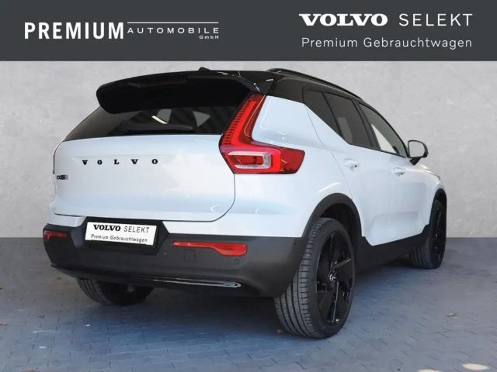 Volvo EX40