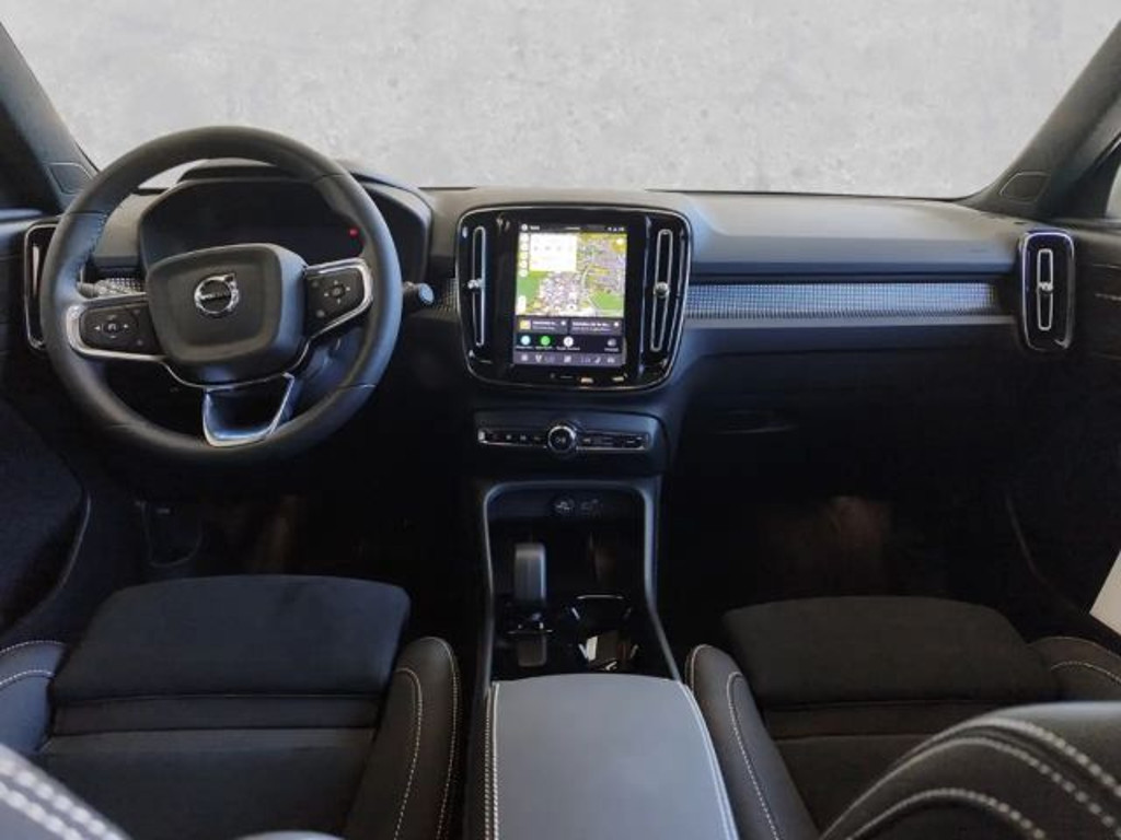 Volvo EX40