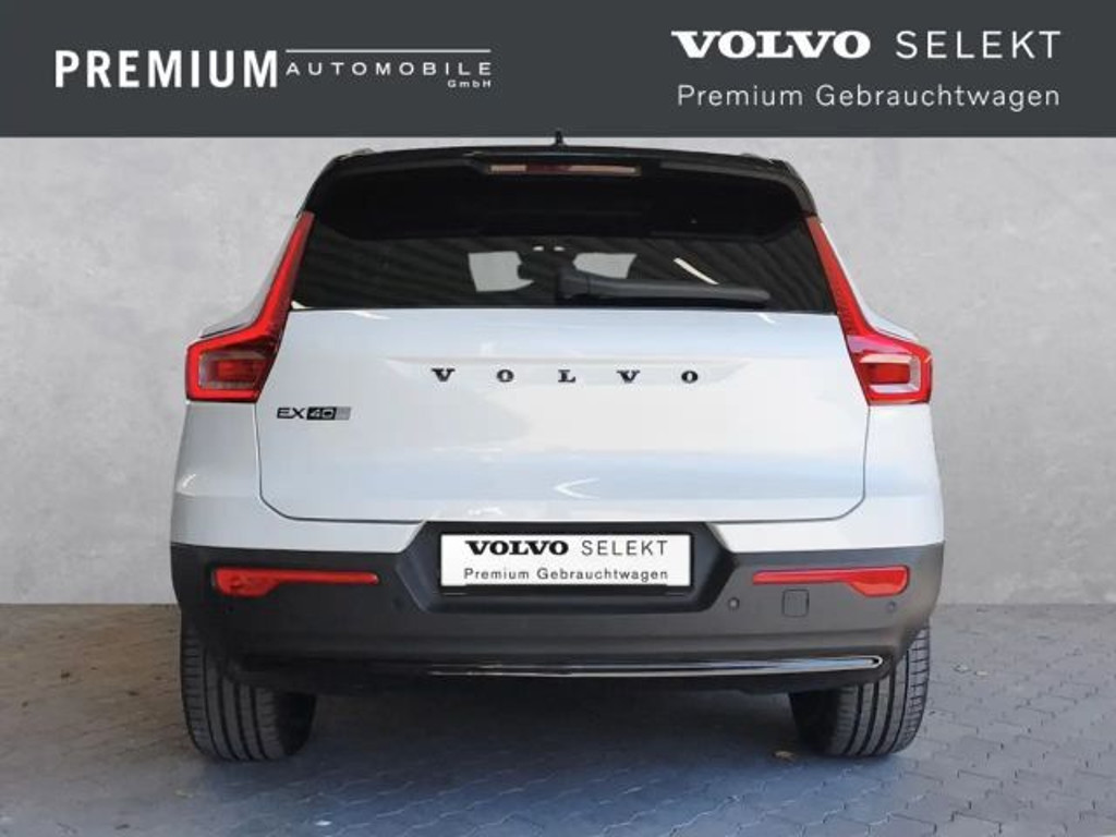 Volvo EX40