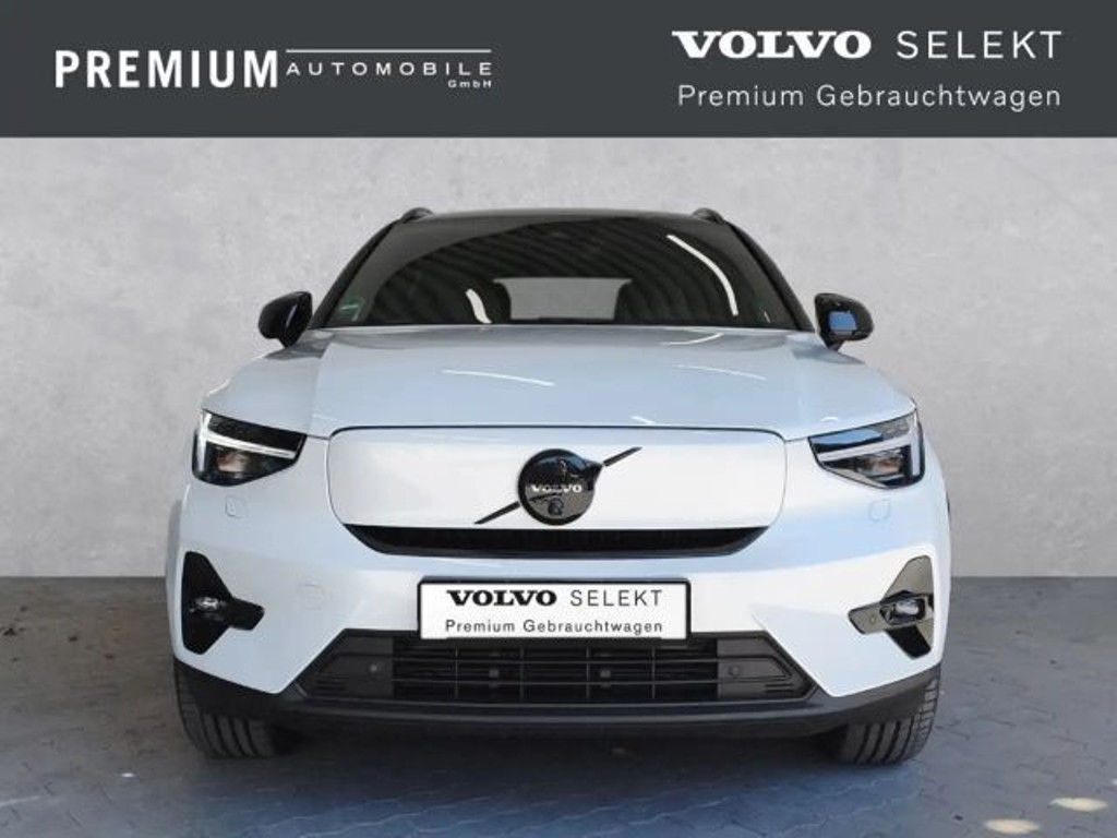 Volvo EX40