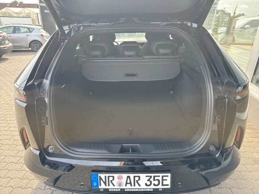 Mazda CX-6e