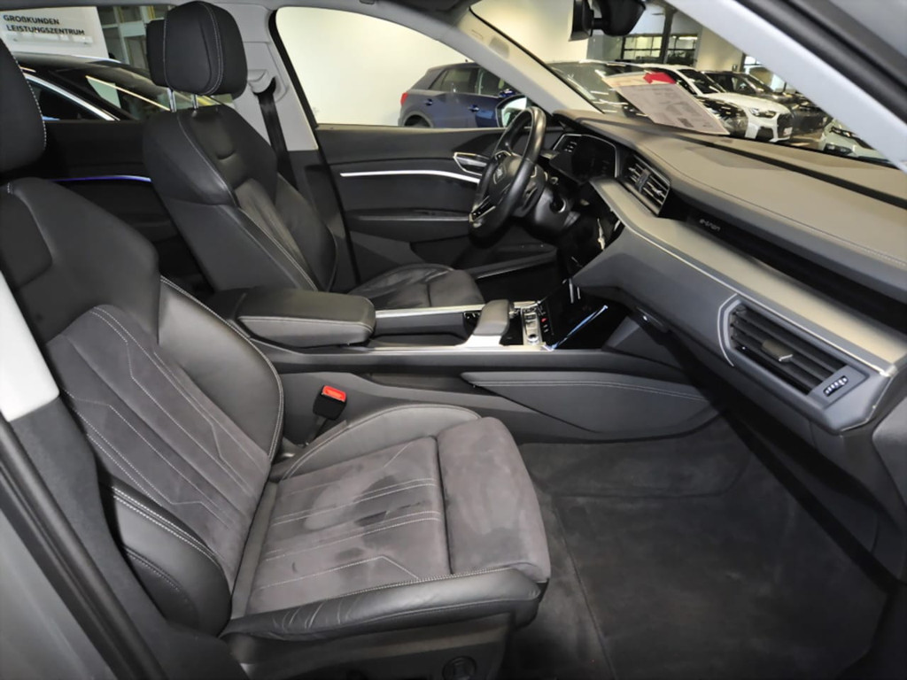 Audi Q8 e-tron