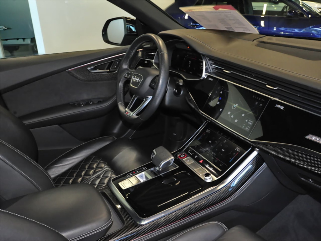 Audi SQ8