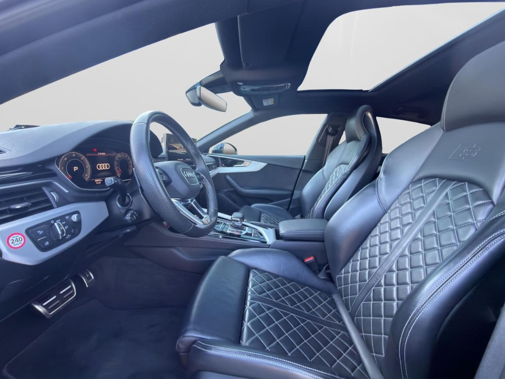 Audi S5