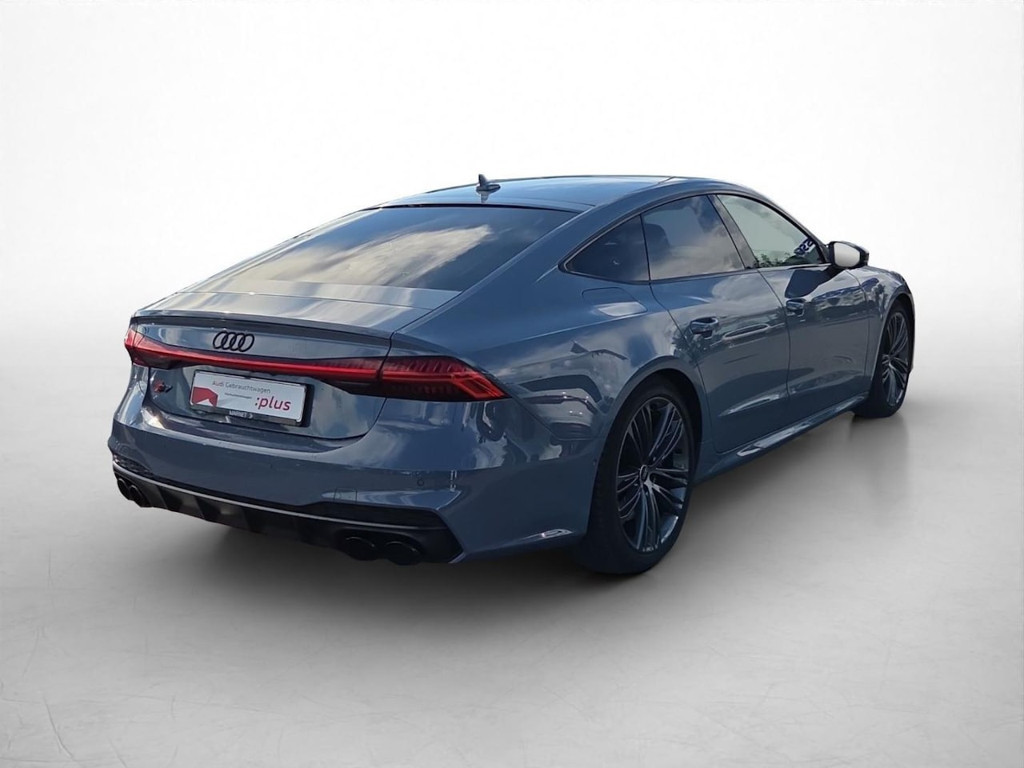 Audi S7