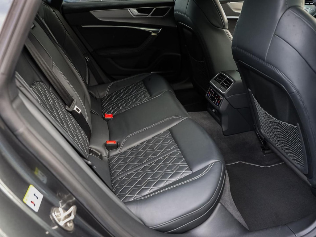 Audi S7