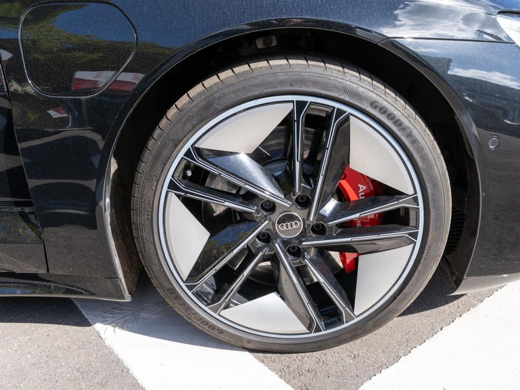 Audi RS e-tron GT