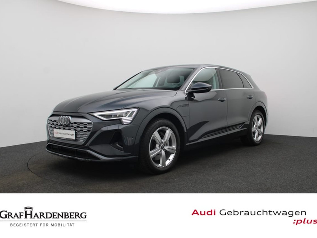 Audi Q8 e-tron Quattro 50