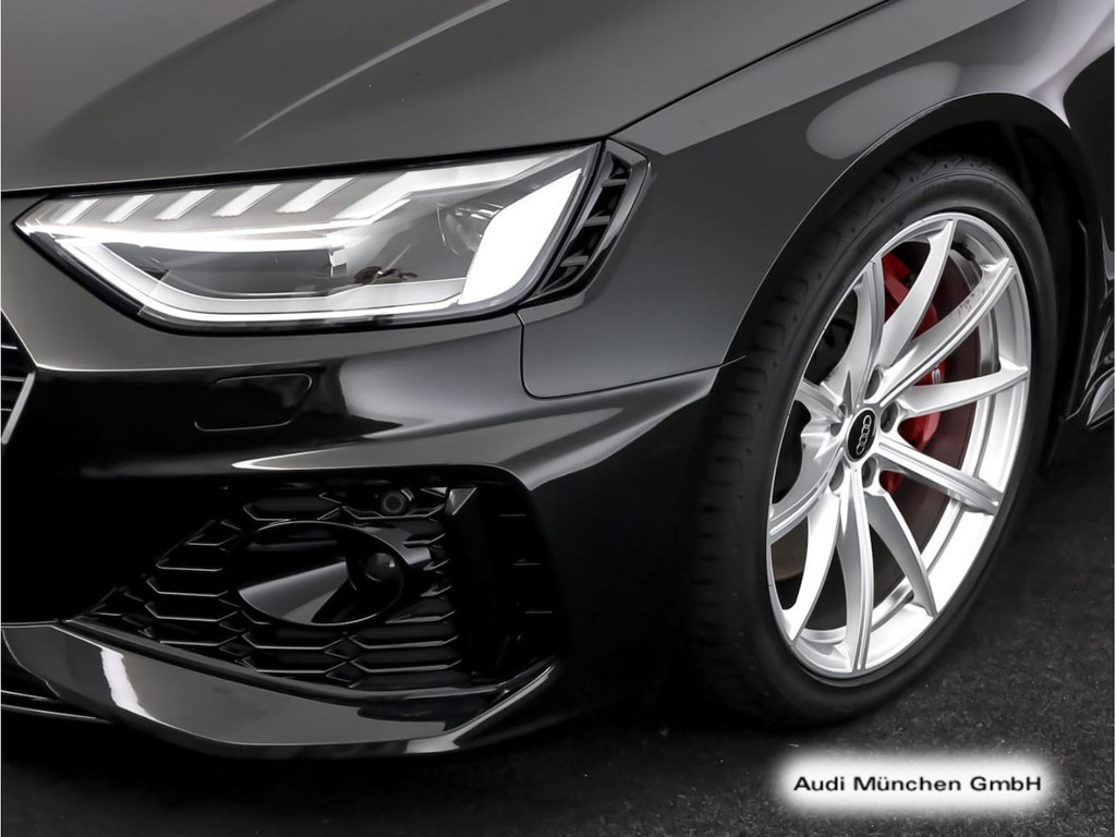 Audi RS4