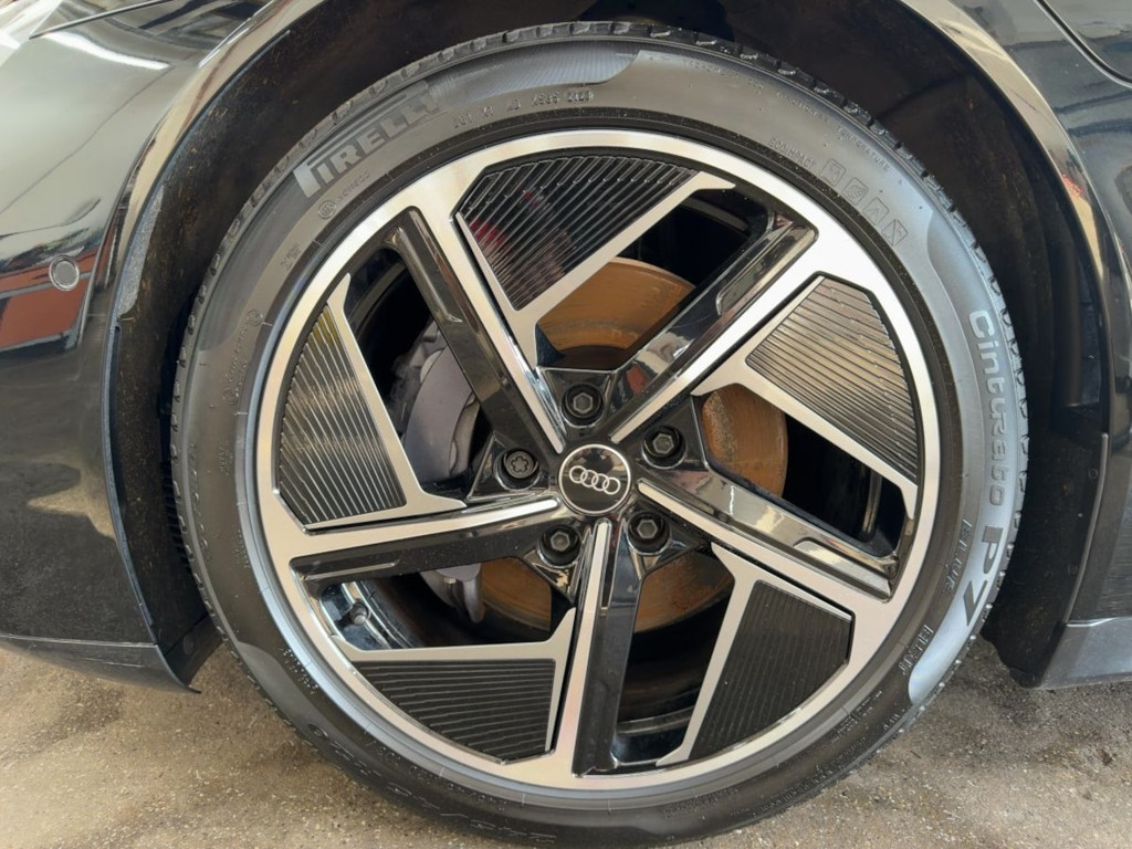 Audi e-tron GT