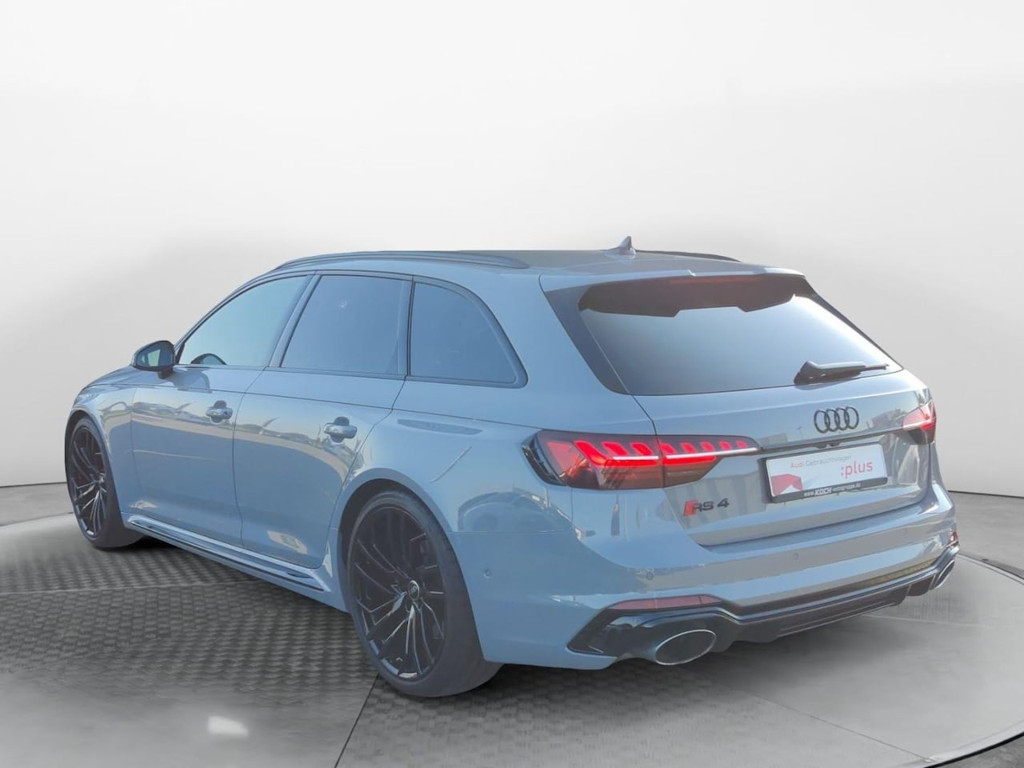 Audi RS4