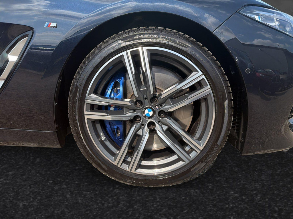 BMW M850