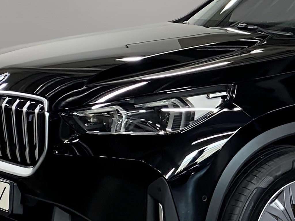 BMW iX1 xDrive30