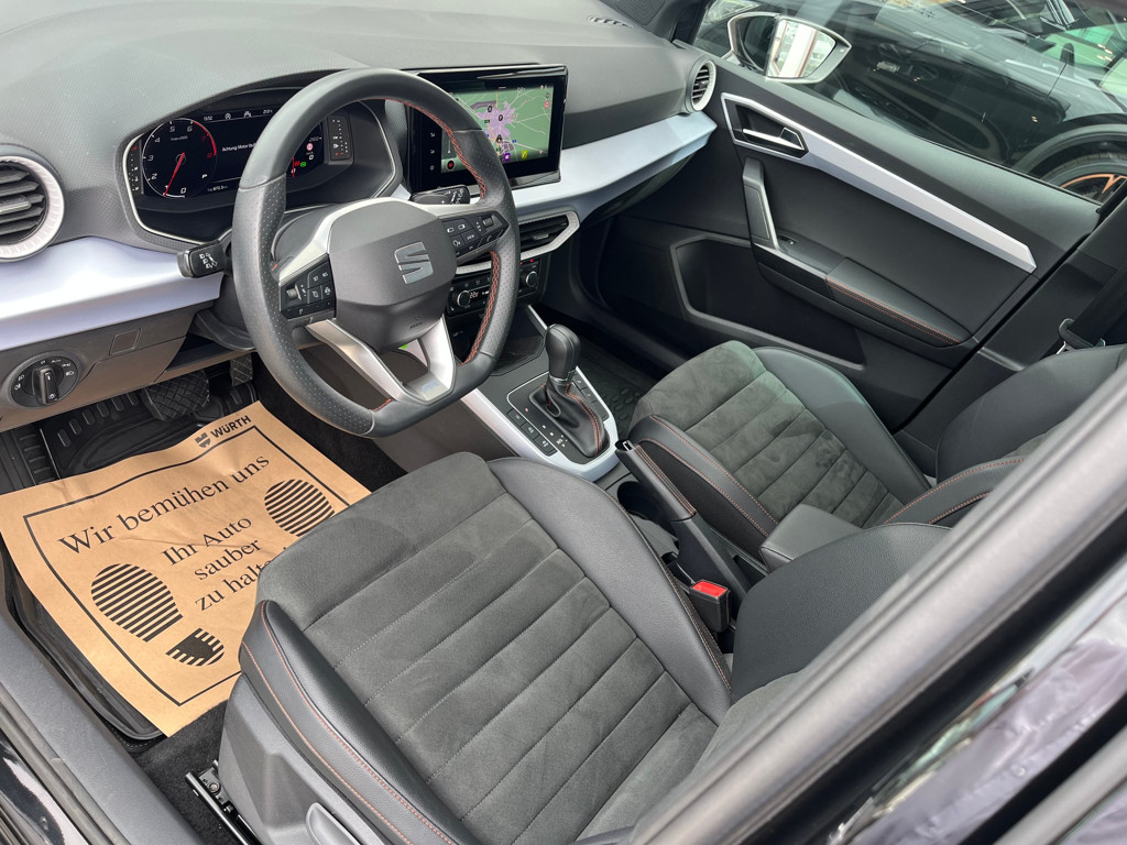 Seat Arona