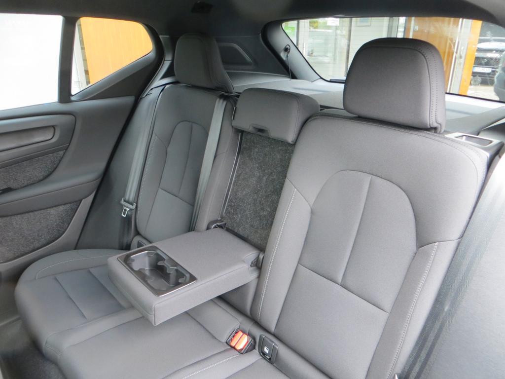 Volvo EX40