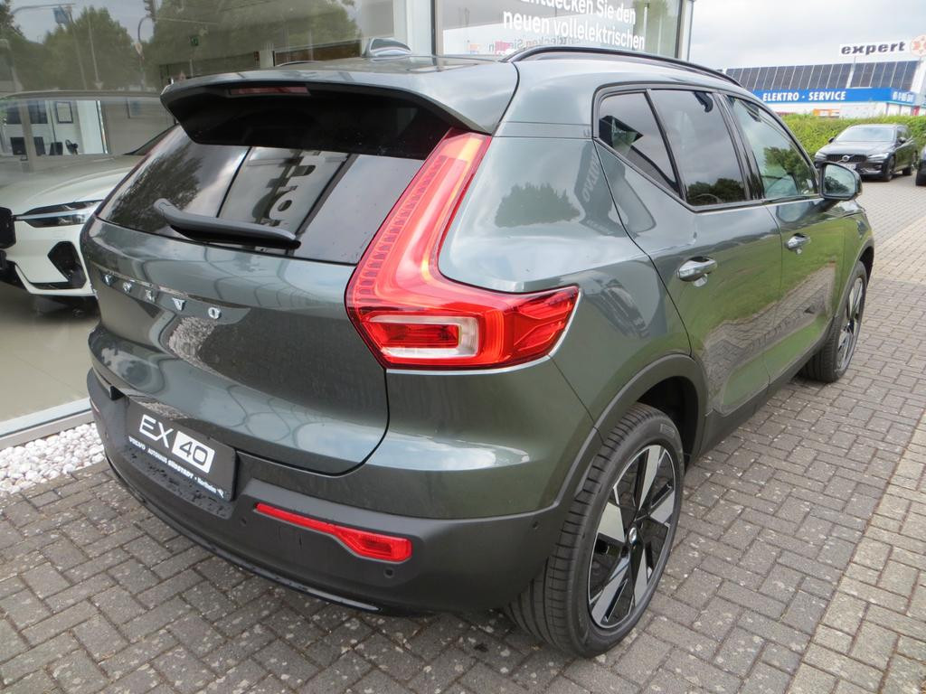 Volvo EX40