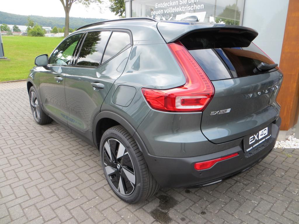 Volvo EX40