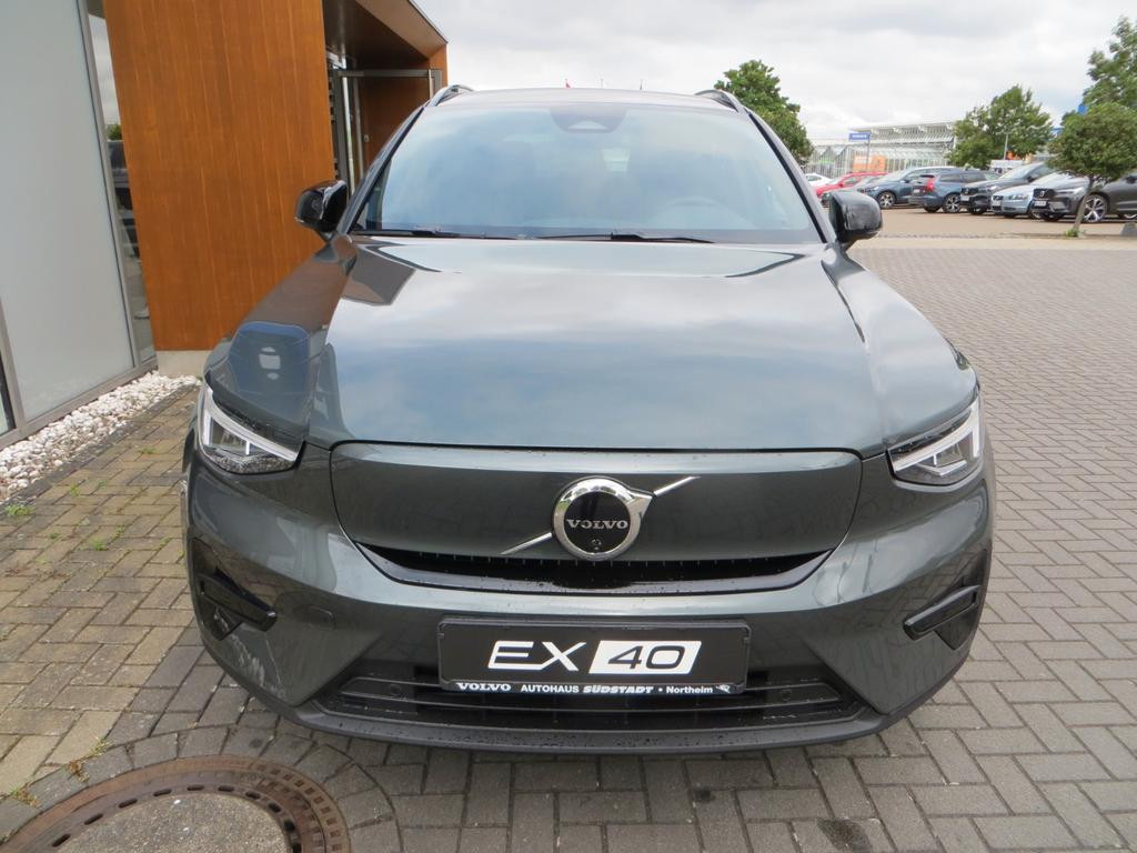 Volvo EX40