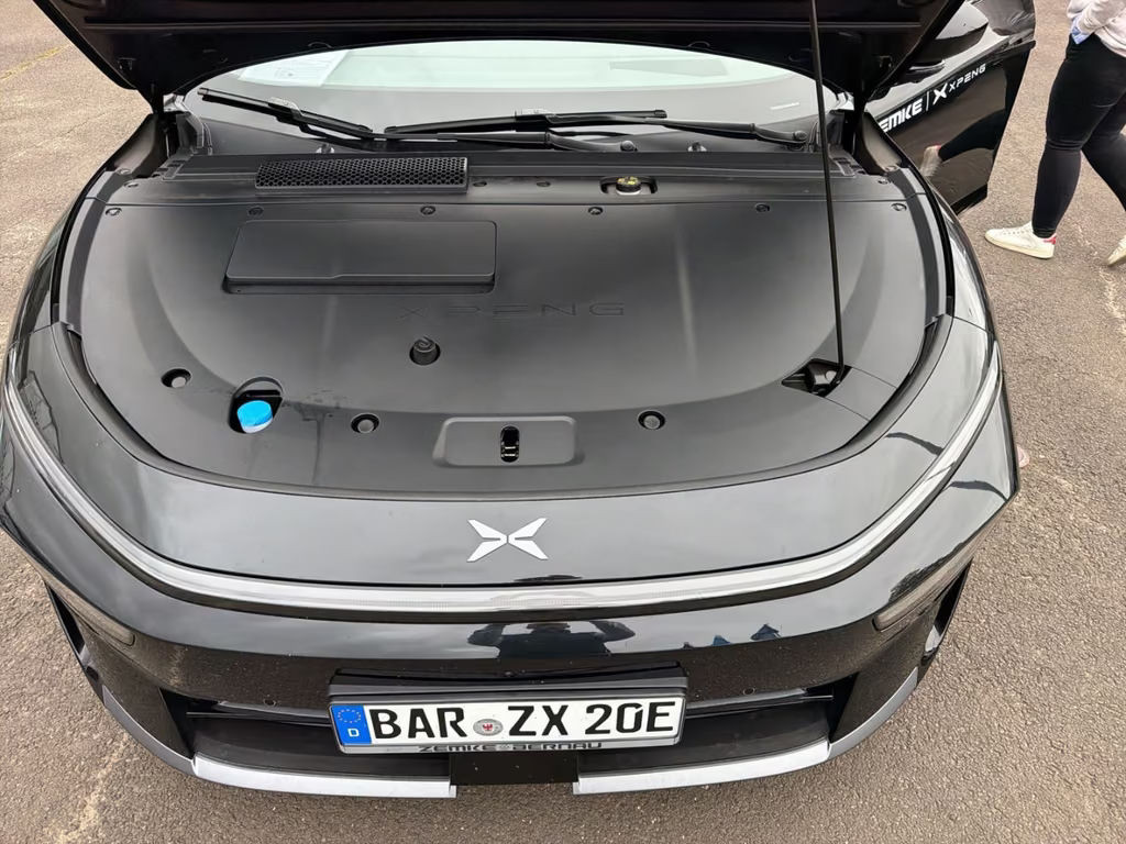 Xpeng P7