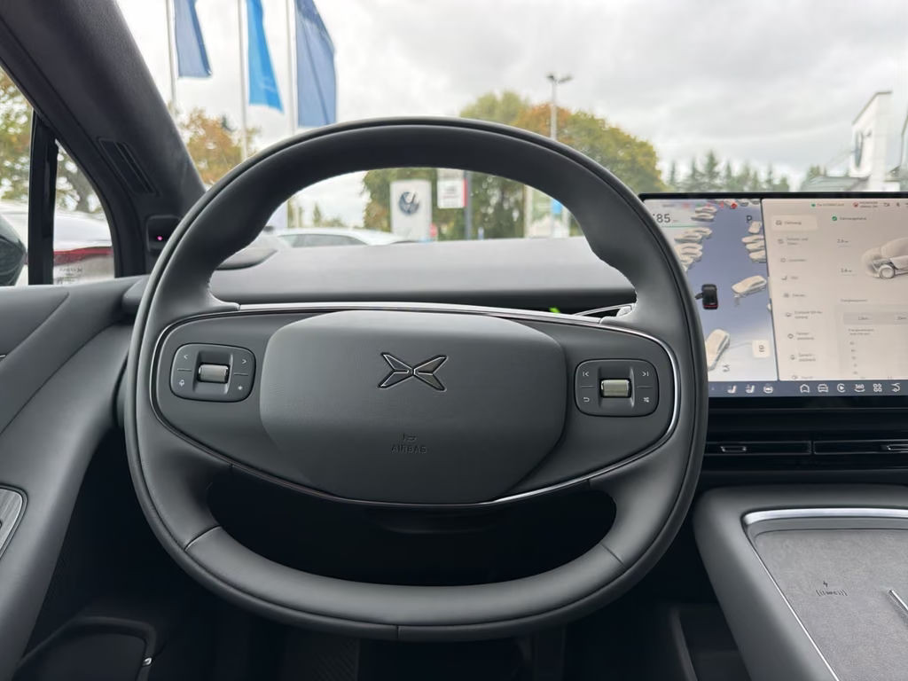 Xpeng P7