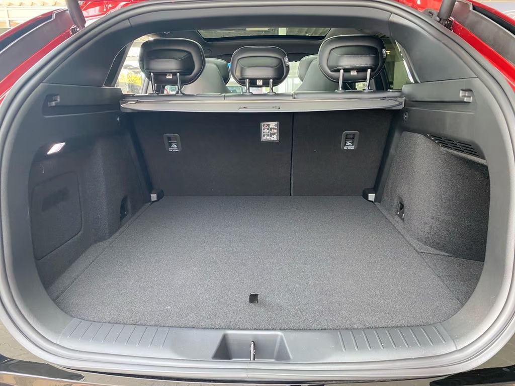 Mazda CX-6e