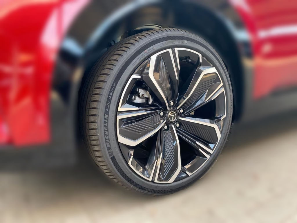 Mazda CX-6e