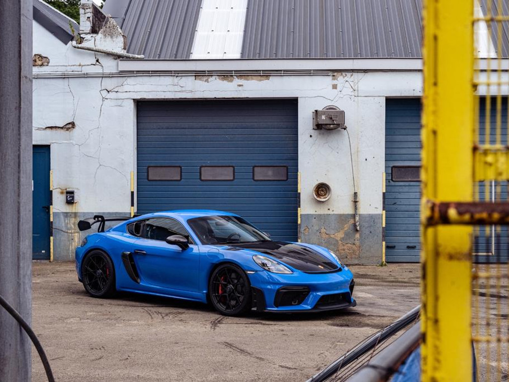 Porsche Cayman RS 718