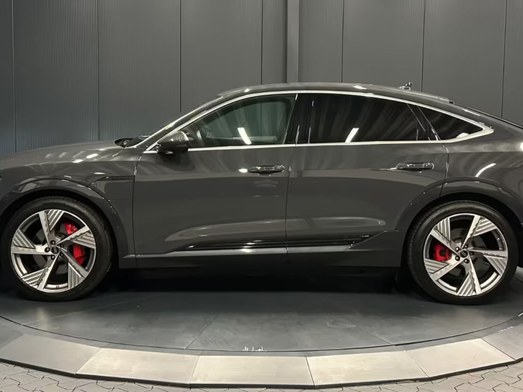 Audi Q8 e-tron