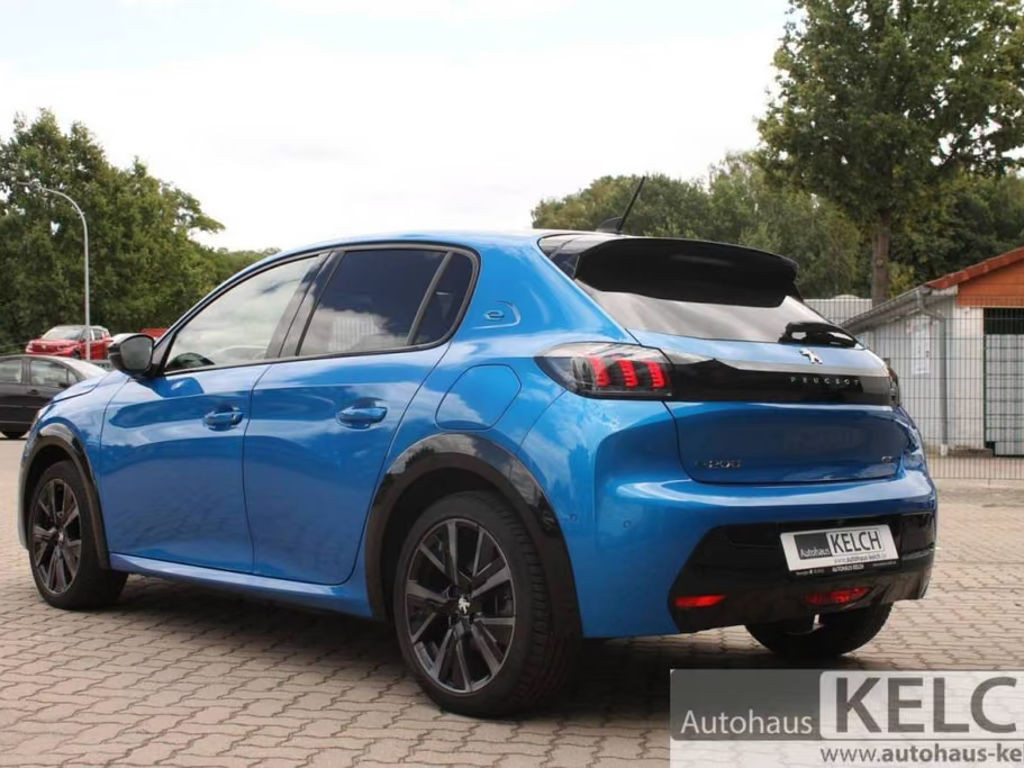 Peugeot e-208