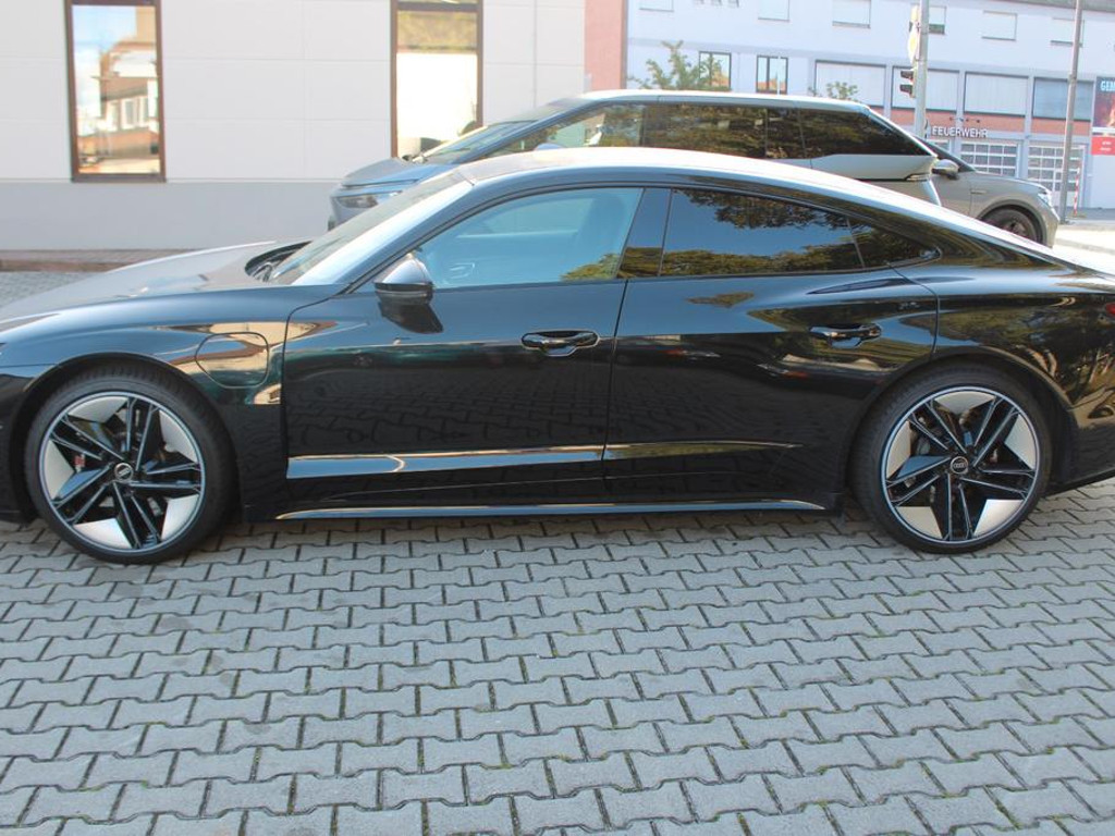 Audi RS e-tron GT