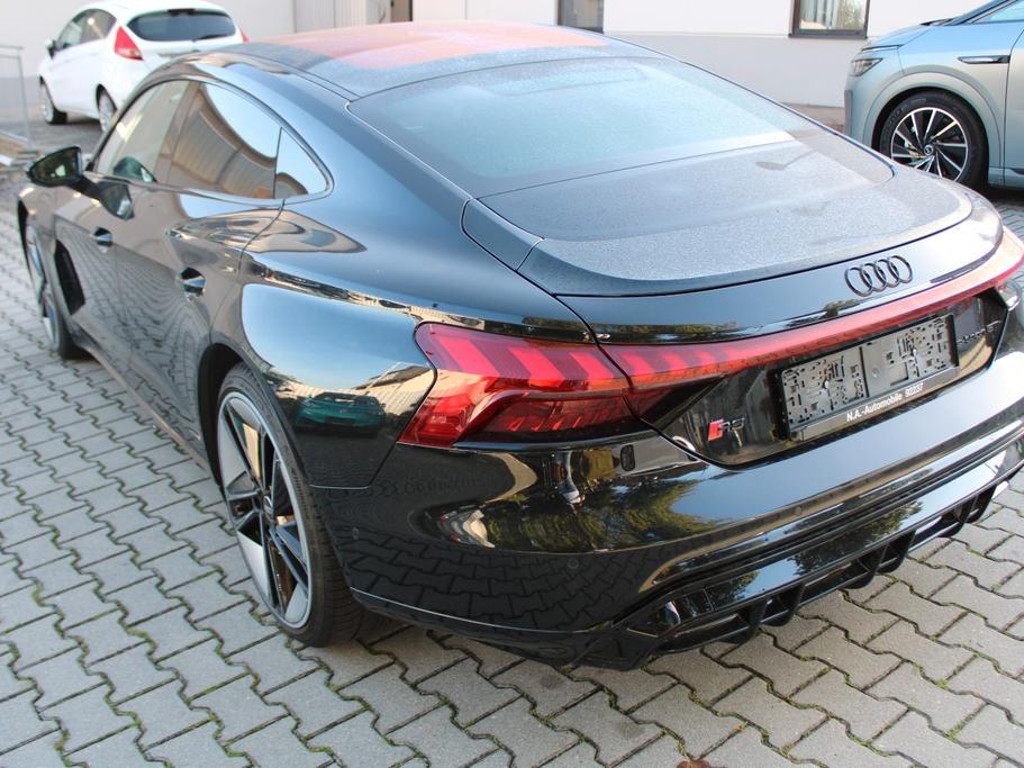 Audi RS e-tron GT