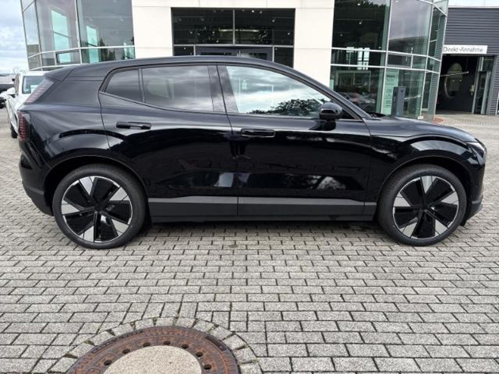 Volvo EX30