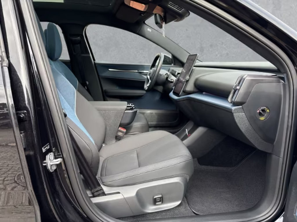 Volvo EX30