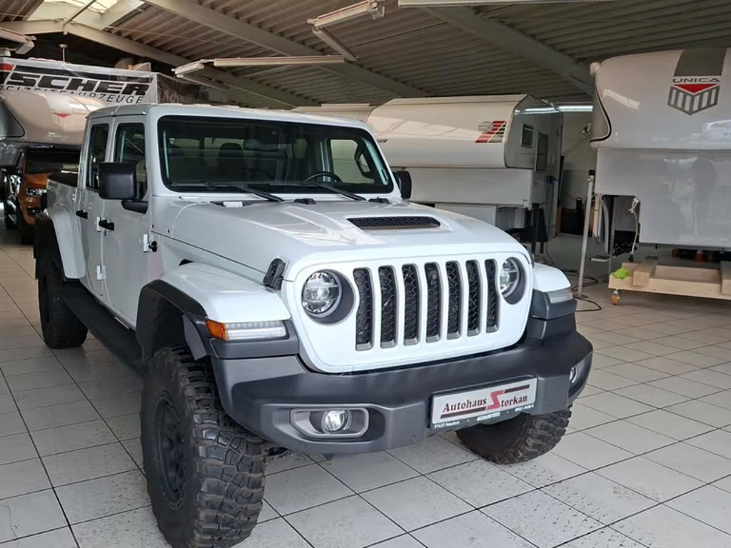Jeep Gladiator Launch Edition Wohnkabinenfertig