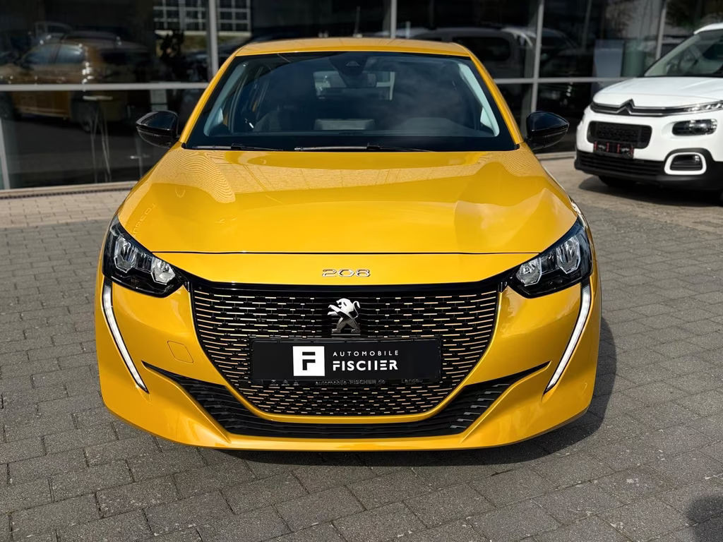 Peugeot e-208