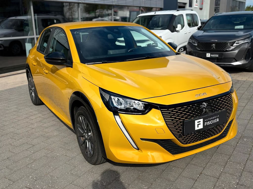 Peugeot e-208