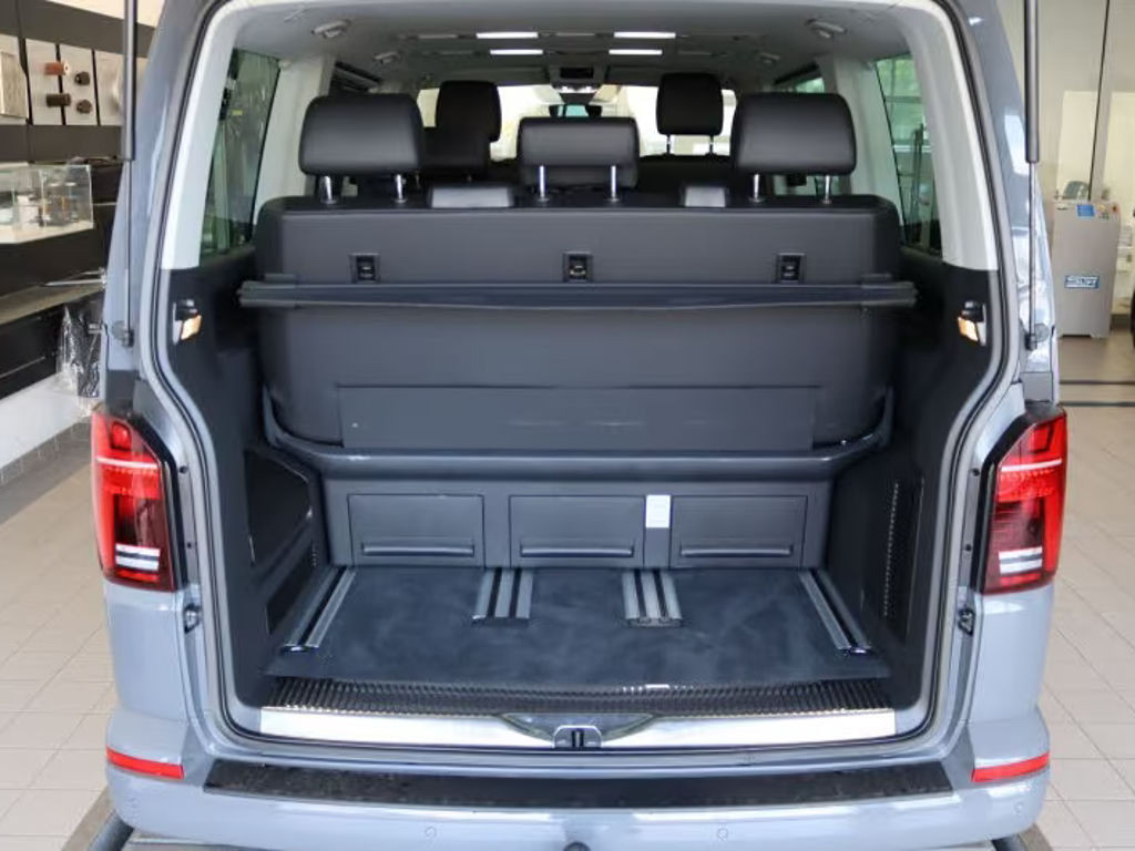 Volkswagen Multivan DSG Highline 2.0 TDI T6