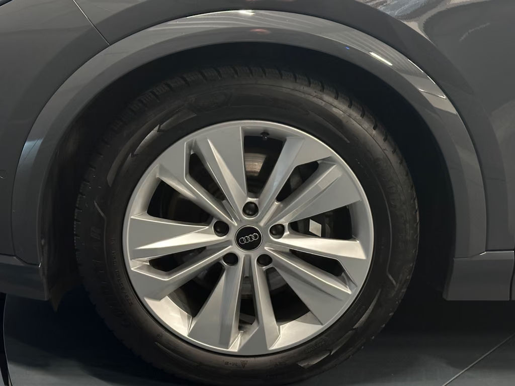 Audi SQ6 e-tron