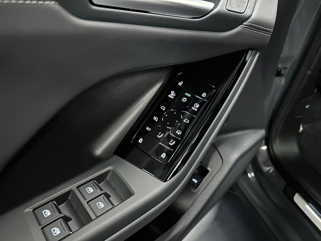 Audi SQ6 e-tron