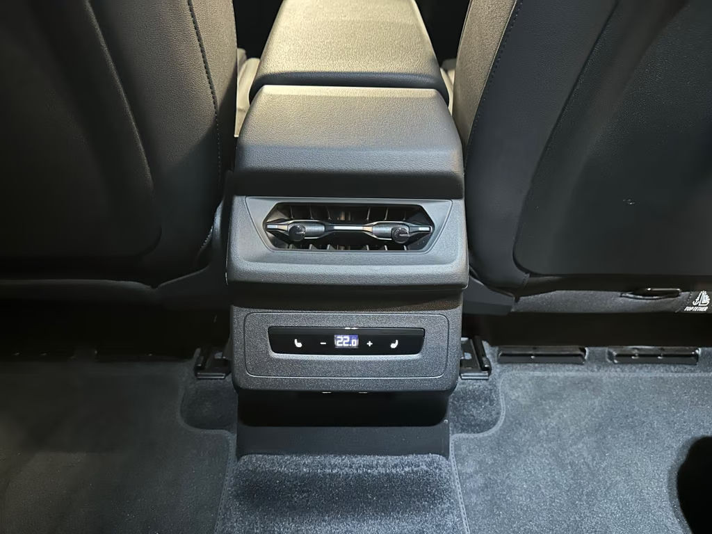 Audi SQ6 e-tron