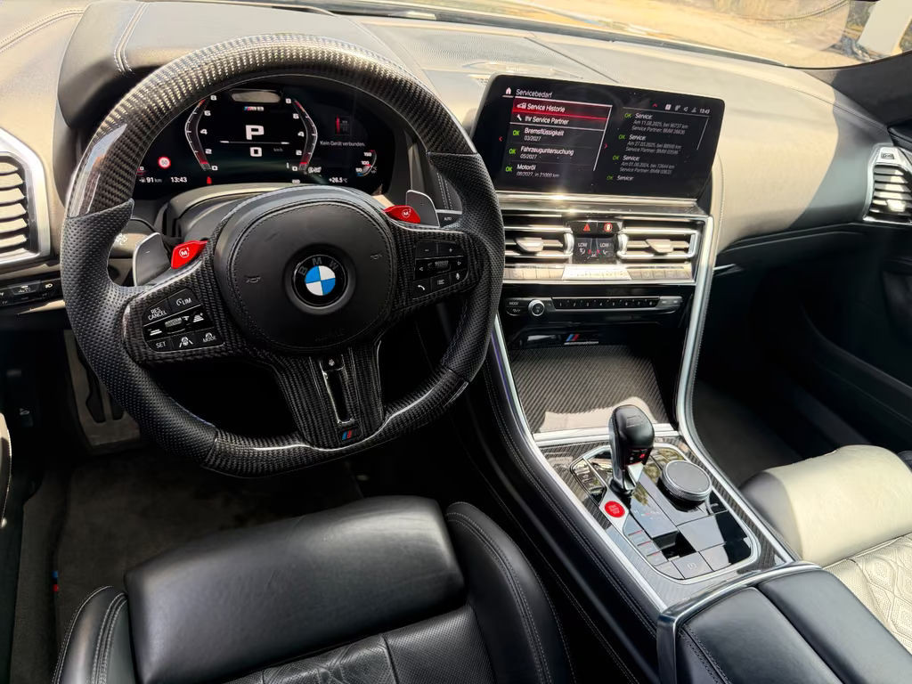 BMW M8
