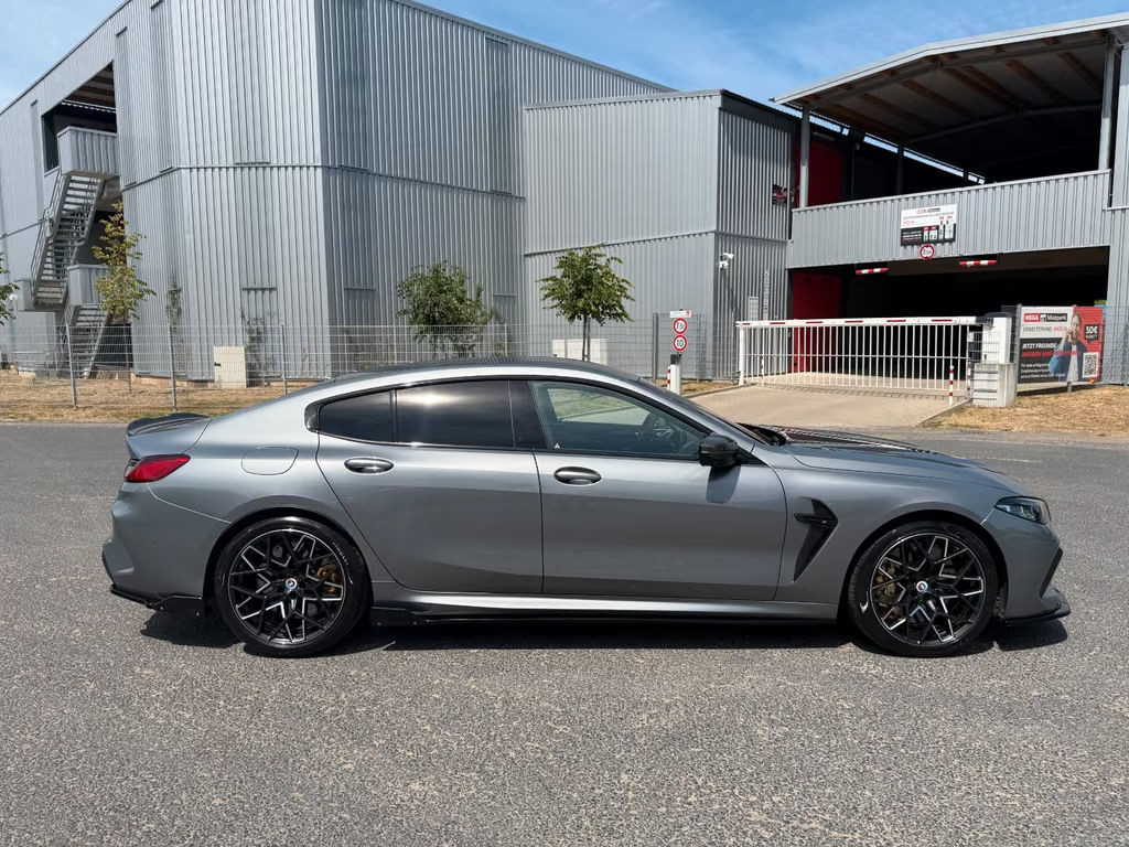 BMW M8