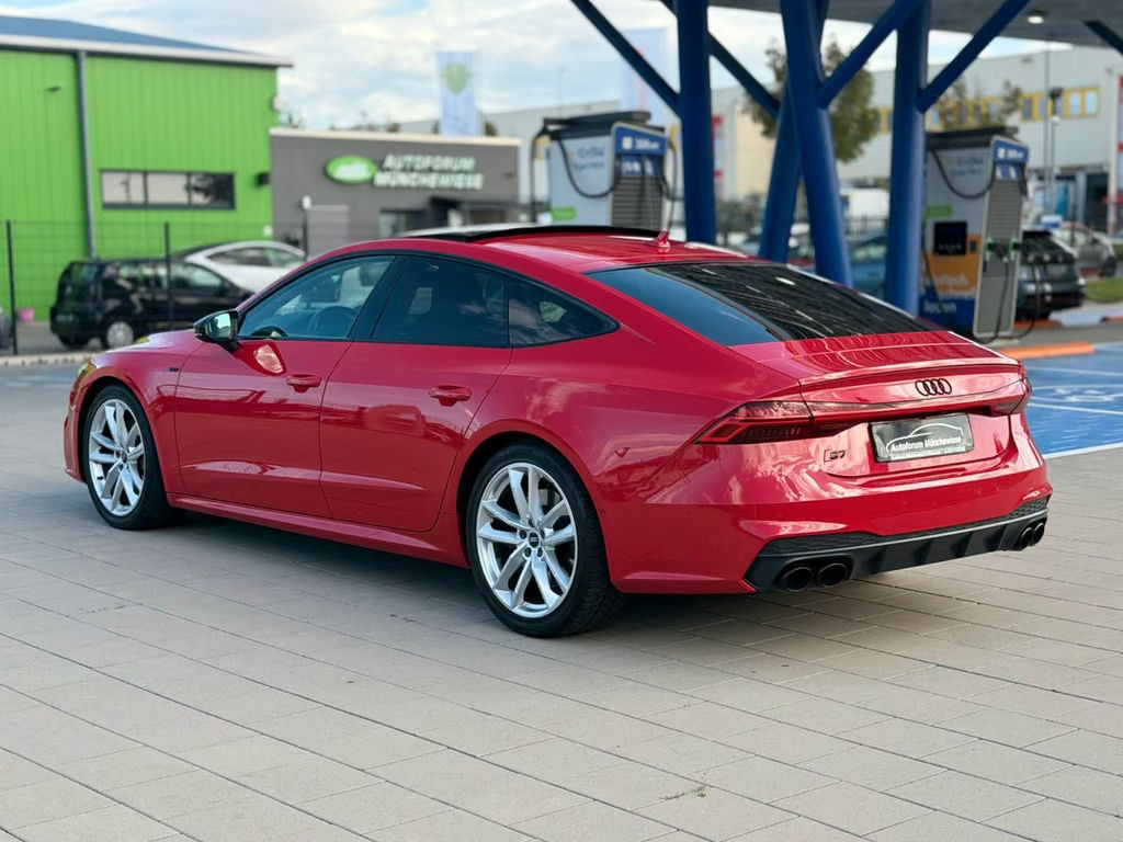 Audi S7