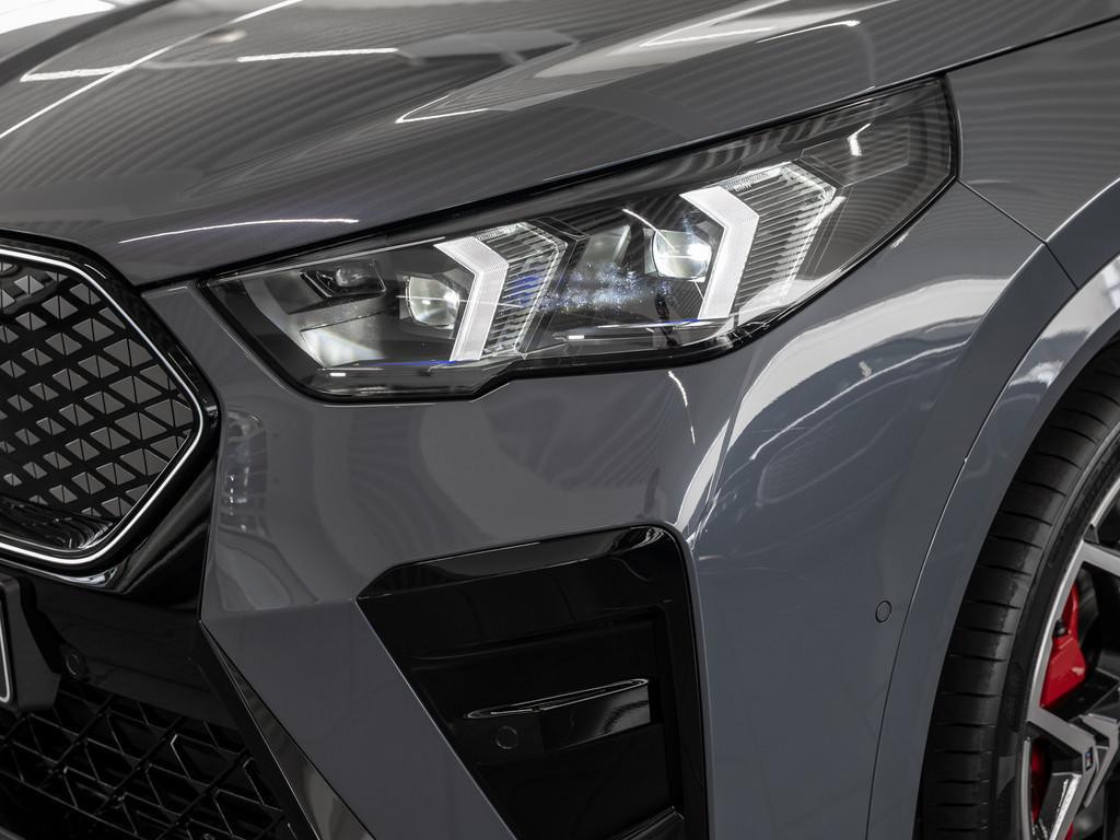 BMW iX2