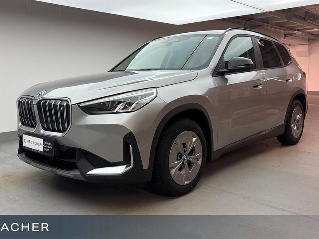 BMW iX1 xDrive30
