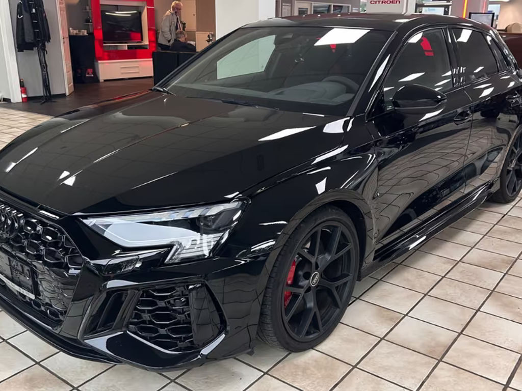 Audi RS3 Sportback Sedan Quattro