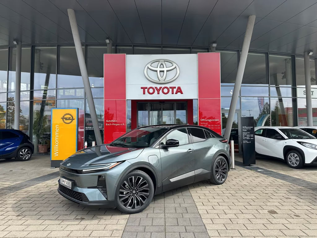 Toyota C-HR Vierwielaandrijving Lounge
