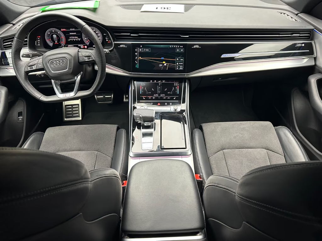 Audi Q8