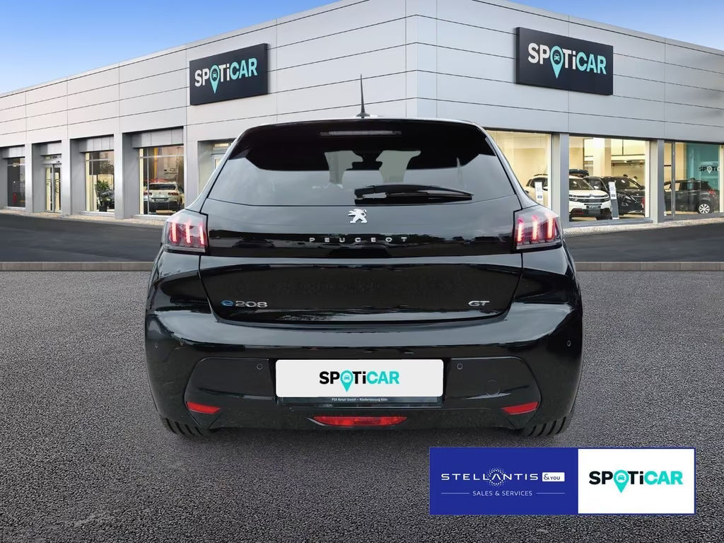Peugeot e-208