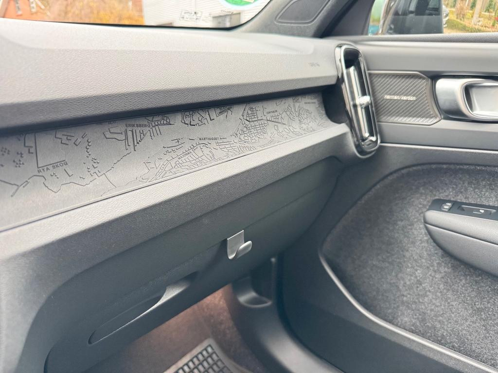 Volvo EX40